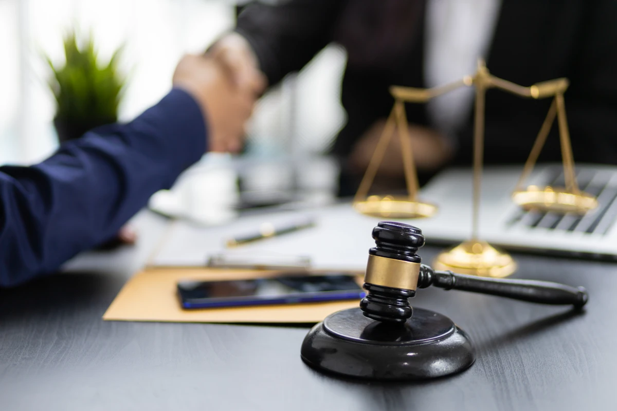Les responsabilités des notaires dans la gestion des successions complexes avec biens immobiliers