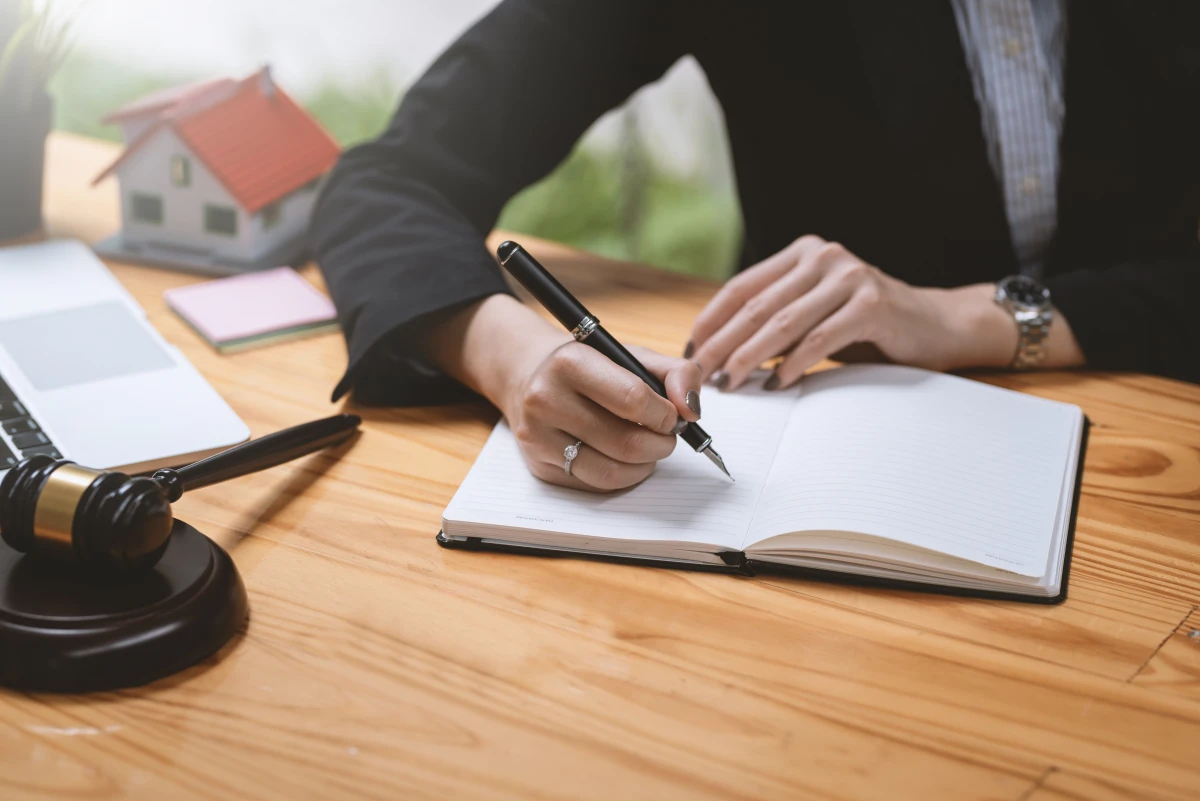 Droit immobilier : les implications juridiques de l'occupation sans titre d'un bien