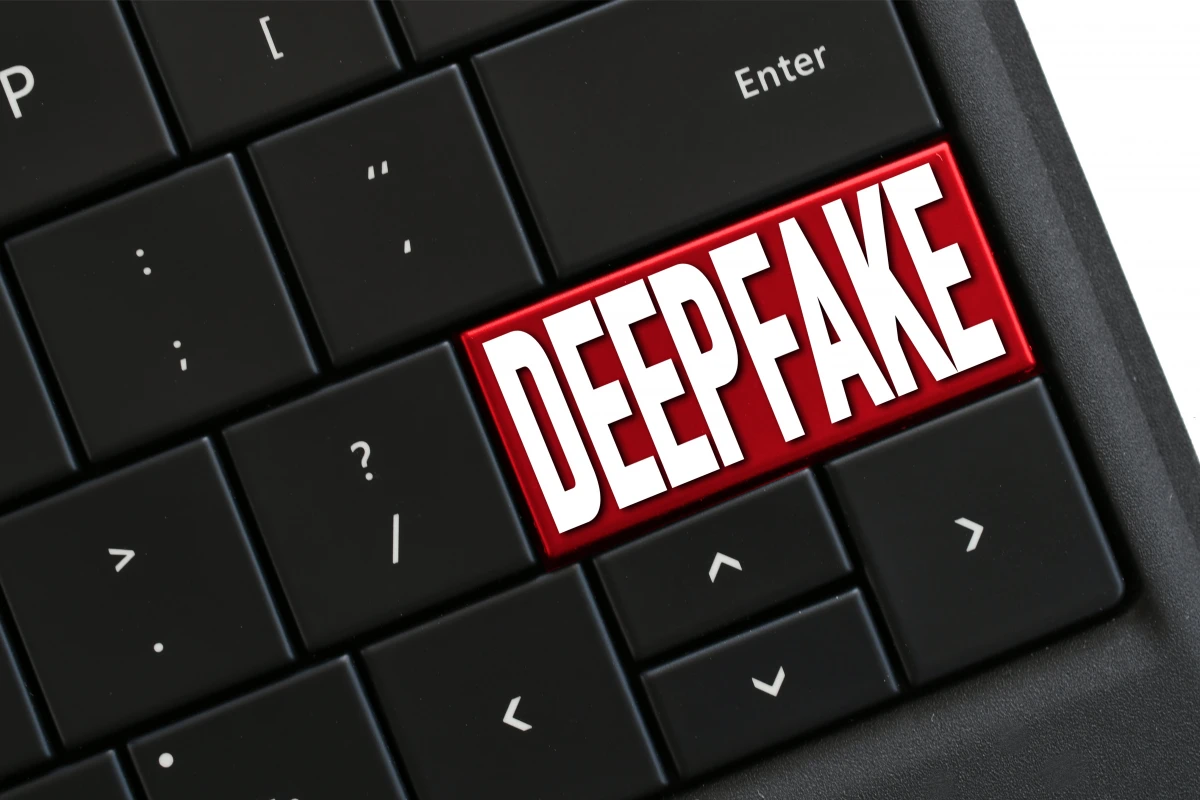 Deepfakes : Le défi juridique du 21e siècle pour encadrer une technologie disruptive