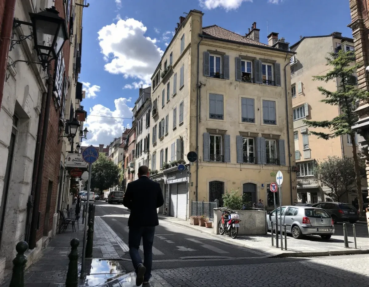 Opposition à une régularisation foncière : Quels recours pour les propriétaires ?